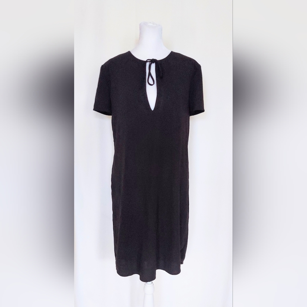 Theory Short Sleeve Tie Neck  Sheath Dress Black Size 8